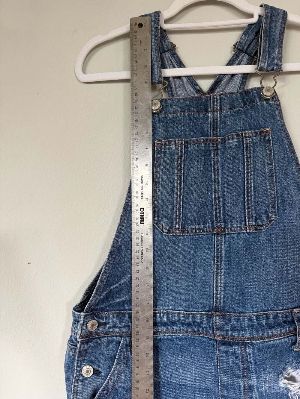 American Eagle Women's Distressed Denim Shortalls Overalls - Picture 5 of 7